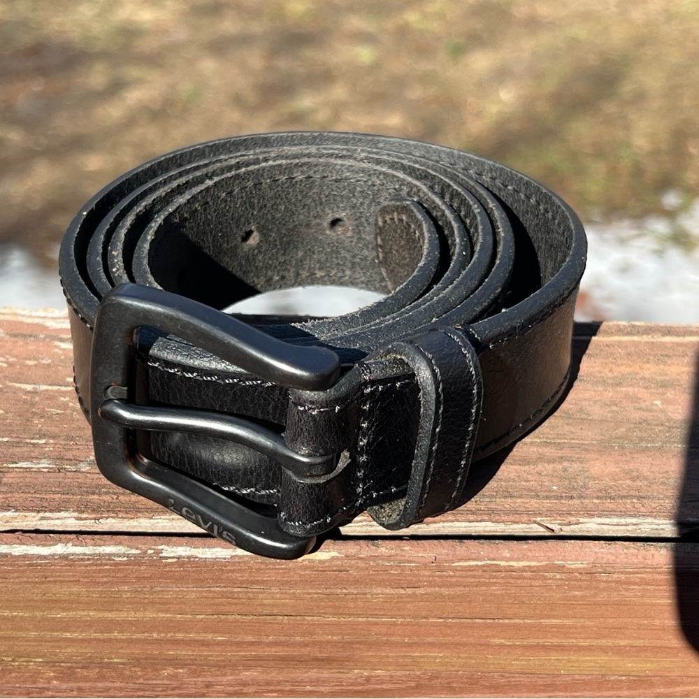 Levi's Men's Everyday Genuine Leather Minimalist Casual Black Belt |Sz:XL 42-44